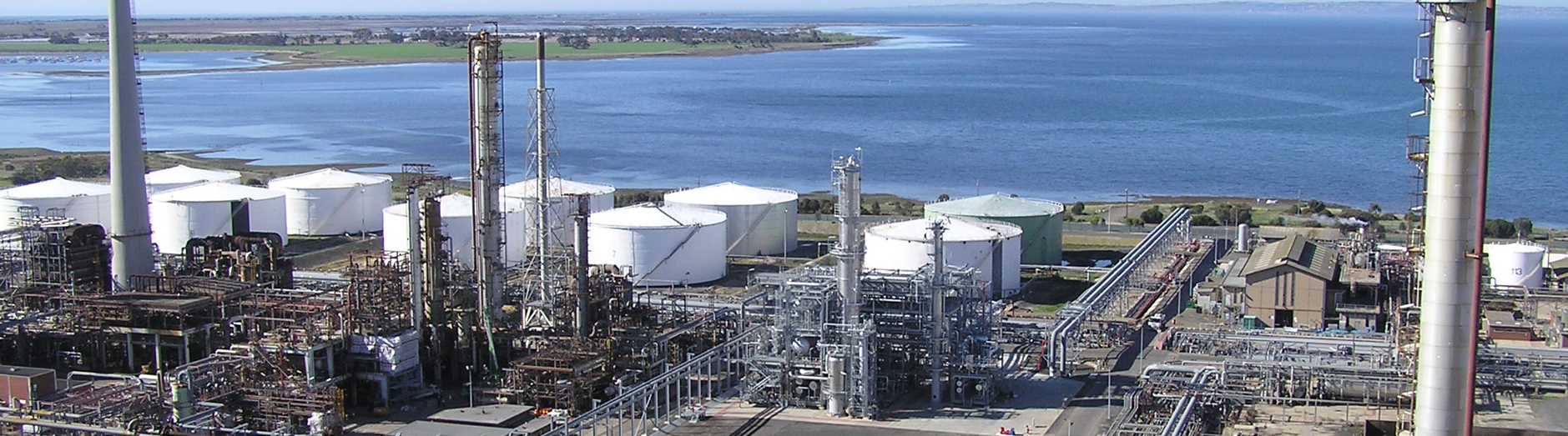 Viva_Geelong_refinery_2.jpg